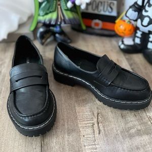 Torrid Chunky Penny Loafers Black Lug Sole Low Platform
